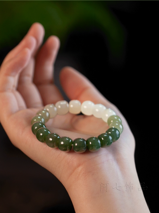 晴水和田玉の丸玉ブレスレッ