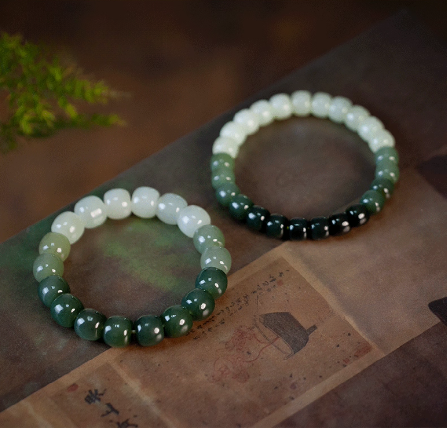 晴水和田玉の丸玉ブレスレッ