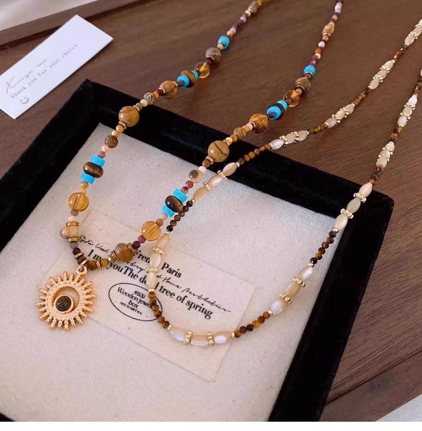 日天然石のネックレス