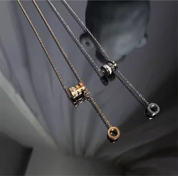 ユニークミニ腰 タイタンネック